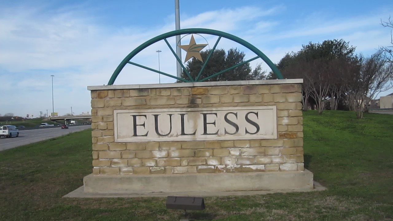 Euless City Sign